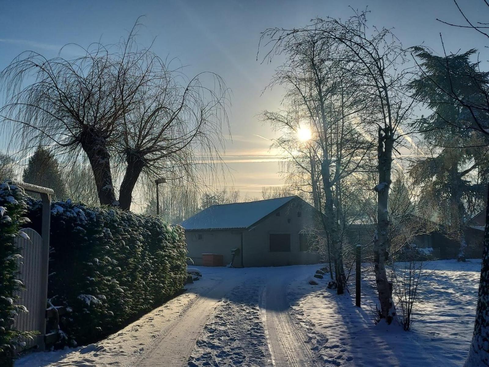 Rustig Gelegen Chalet Kapeki Met Tuin Aan Het Water 질 외부 사진