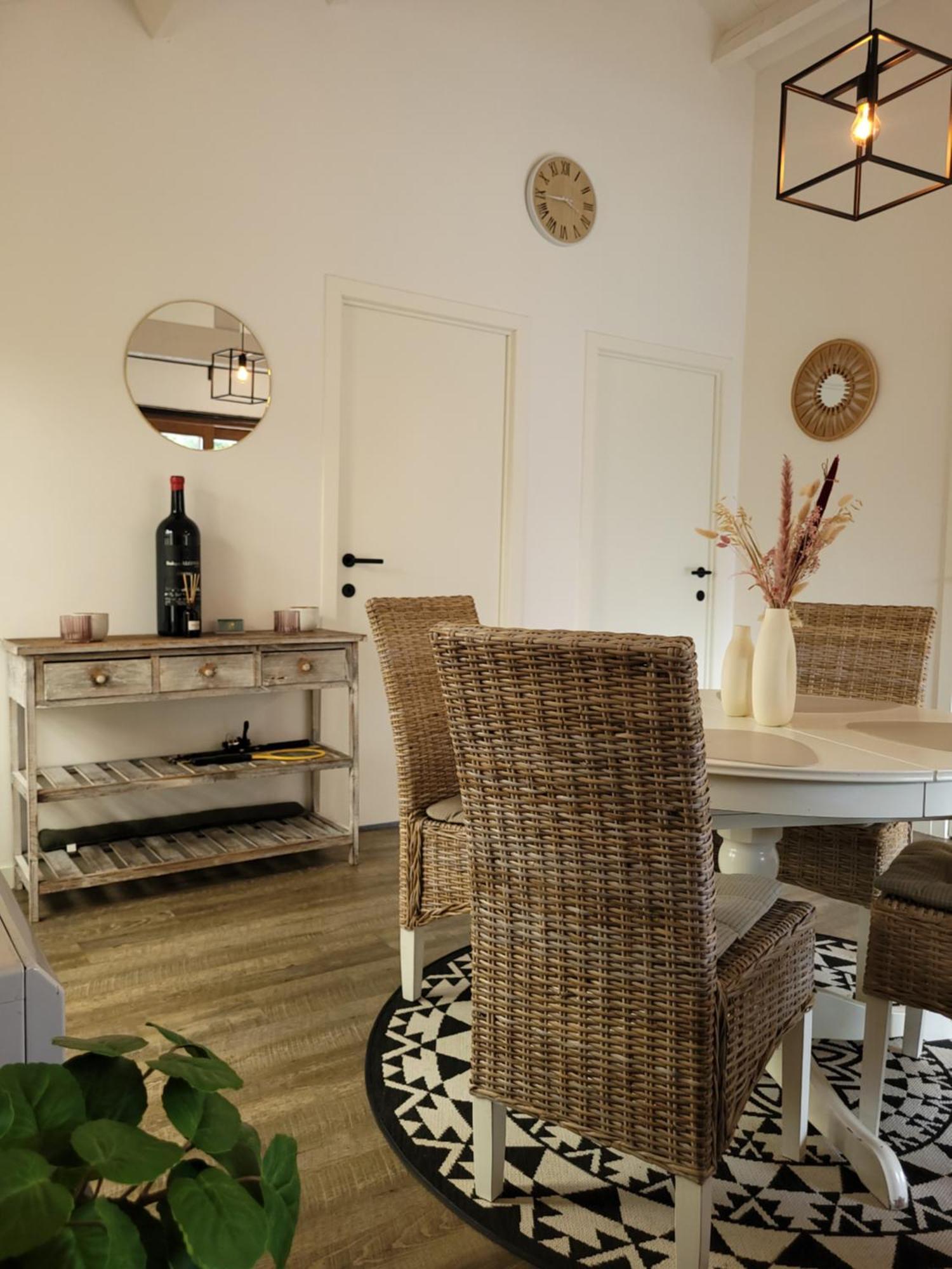Rustig Gelegen Chalet Kapeki Met Tuin Aan Het Water 질 외부 사진